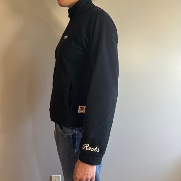 Vintage Roots Team Canada Olympic Salt Lake City 2002 Sweater - Picture 3 of 10